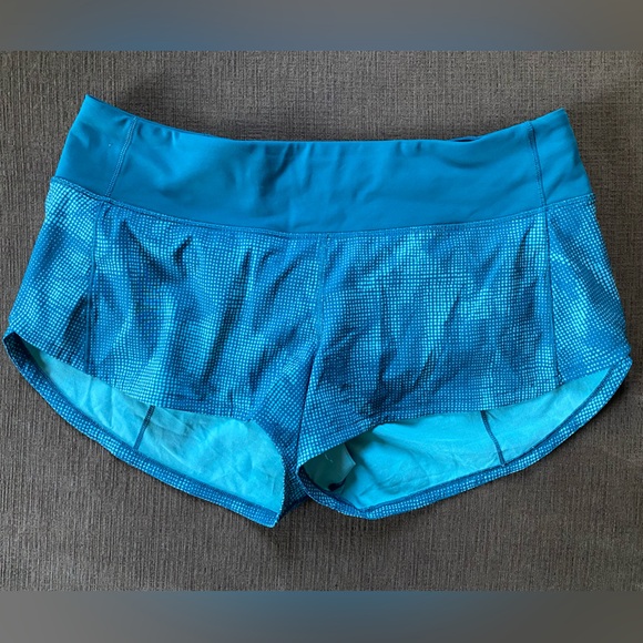 Like New Lululemon Speed Up Short Size 6 in Illusion Tidal Teal Pattern - Picture 2 of 9